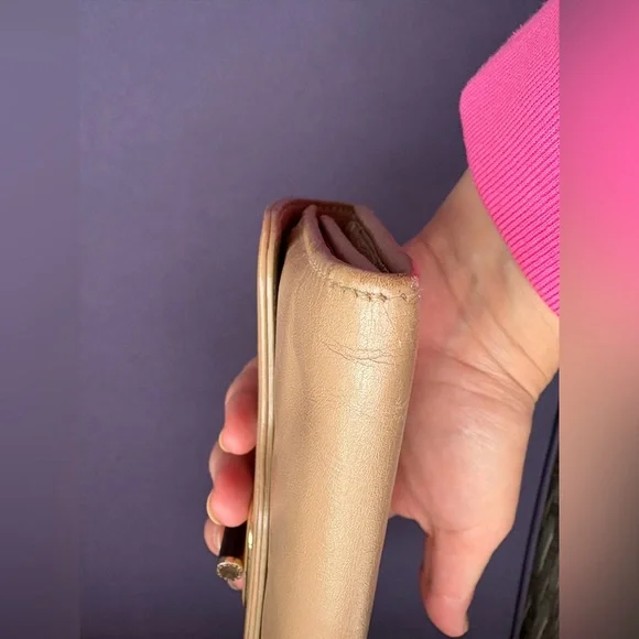 Low start Vintage BVLGARI Isabella Rossellini Beige Leather ZipAround LongWallet - Picture 13 of 15